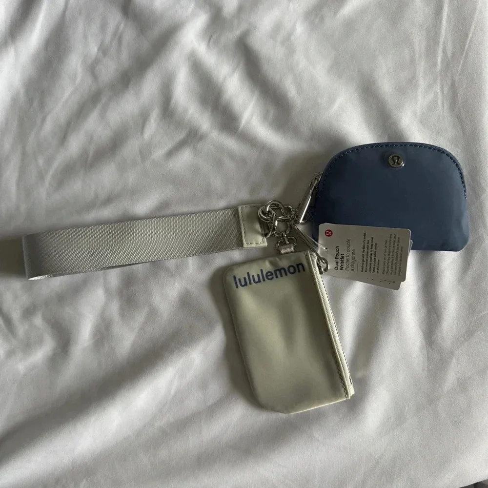 40🆕💙 LAST ONE Lululemon Dual Pouch Wristlet Oasis Blue Vapor